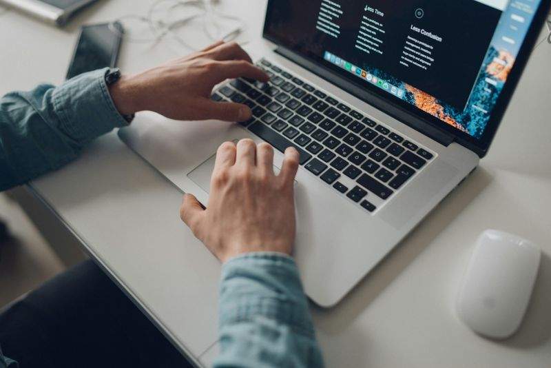 Améliorer le confort au bureau grâce à des travaux bien pensés